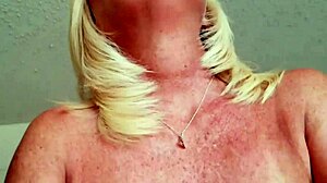 Ms Paris Rose Hits 30 Wild Orgasms Quick