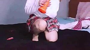 bonneyuwu showing my lil tits n feet in miniskirt 10 02 hehe