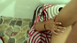 Street latina milf trades huge ass anal creampie for cash with stranger.