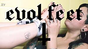 God I Love When Sexy Alt Girls Worship And Lick My Feet!