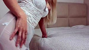 blonde brazilian dances and twerks without panties