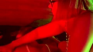 Fiz Novinha Virgem Gozar Sem Perder O Cabaço!