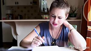 i'm olive glass chatting fetishes then cumming hard with hitachi wand 😩💦🔥