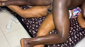 สาวเอเชียอวบตูดโตทน BBC โดมิเนทเย็ดด่วนได้มั้ย