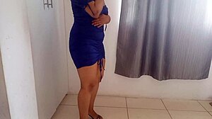 Step-cousin masturbates squirting on bed homemade