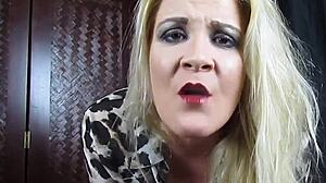 let me teach ya proper blowjob femdom style on hubby while cuck watches! 👅😈