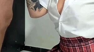 virgin chica sucks friend's hubby's dick in real casting 😲🍆💦