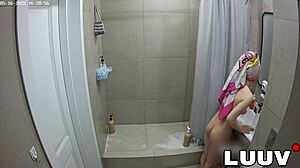 luuv grossy brunette shares homemade shower routine closeup
