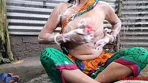 Indian Webcam Girl Licks Pussy Close-Up In Official Outdoor Fuck Video!