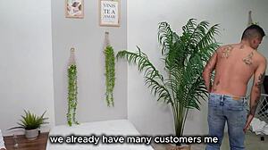 NEW CLIENT TURNS ME ON FOR HAPPY ENDING MASSAGE!