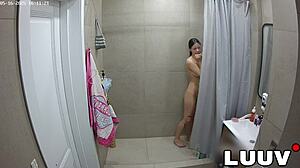 luuv grossy brunette shares homemade shower routine closeup