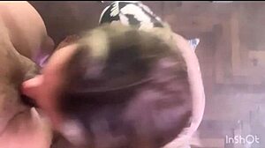 me encanta chupar esa polla negra y que me folle duro en cuatro 😍💦 leche toda adentro!