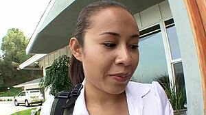 Lucy Rayne hrepeni in ježa ogromen črn kum v HD