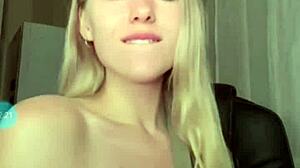 russian beauty masturbates live showing ahegao tits