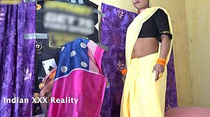 इंडियन मालकिन नौकर को चोदती गंदी हिंदी गाली चुदाई!