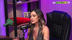 rafa hot blonde bombshell rules virtual sex with big tits