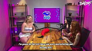 gostosa shows off those feet then gives a sloppy boquete lesson! 😘👣💦