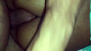 comendo o cu da prima bem gostoso