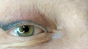 Milf quivers in extreme close-up eye cumshot