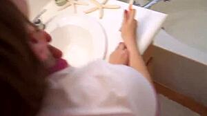 i'm maya kendrik ginger teen stepdaughter brushing teeth when stepdad fucks me pov 😩🍆💦