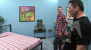 yo, check out fucking that hot brunette mom kortney kane deep