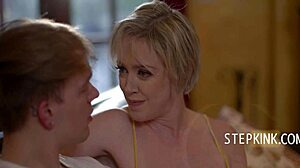 Dee Williams' Busty Milf Body Flatters Cheating Desires