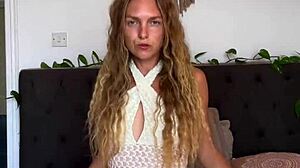 i luv teasin you guys... more for my subs only hehe