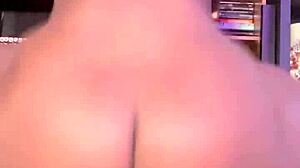 Jadeenasty reitet hart, spritzt ab - geile Ebony-Squirt-Action