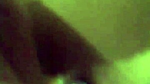 my girlfriend toys her pussy 😈🔥