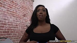 LISA TIFFIAN SUCKS WHITE COCK AT GLORYHOLE FACIAL!