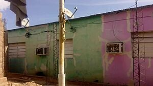 Culo enorme de vecina latina curvy en vestido corto lo enloquece