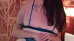 wanna kiss this hot bbw's big tits and ass?