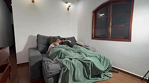 fudendo minha esposa safada enquanto o corno corno assistia tudo de perto