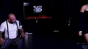 ever seen sweet karolzinha dance sensually then fuck on trail?