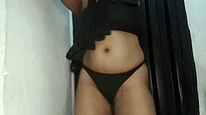 WOW look at me dancing in g-string panties seducing my house boy!