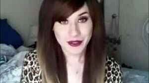 gorgeous TS JACKS OFF CUMS hard short sweet!!