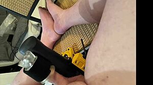 Strangers Control My Toy Live Til I Cum On Feet