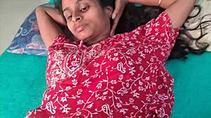 desi bhabhi gets pounded hard by neighbor in bathroom 🔥🍑💦