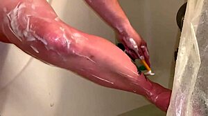 wanna see this sexy bbw shave her legs pussy and fat ass?