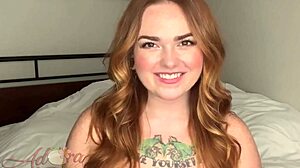 Pewność zmienia ciotki w posłuszne brzuszne suki