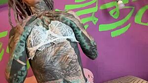 dirty german talk while i tease my shaved pussy solo, wanna join?