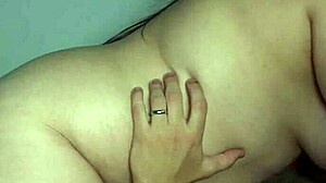 Gordita cachonda gets delicious pounding from horny couple