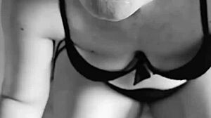 SUCE MA GROSSE BITE and watch him explode in my mouth!