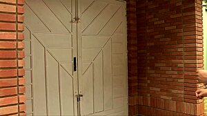 hubby left for work and my hot brunette wife fucked the black handyman 😈🍑🔥