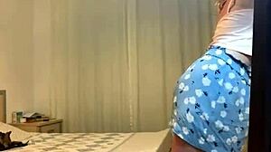 Milf's armpit fetish with heels and trimmed pussy legs