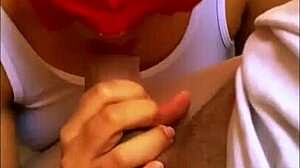 Hanblivá college latina nevlastná sestra láka nevlastného brata v byte manžela na divoké orgazmy