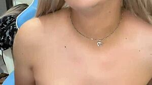 linda transexual doctora con tetas jugosas en hospital 😍🏥