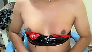 linda transexual doctora con tetas jugosas en hospital 😍🏥