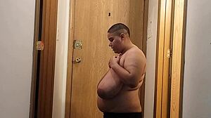 skaldet fitte sluker kuk ørefittet cumdumpet