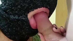 Infiel girlfriend opens wide for best friend's deep pounding